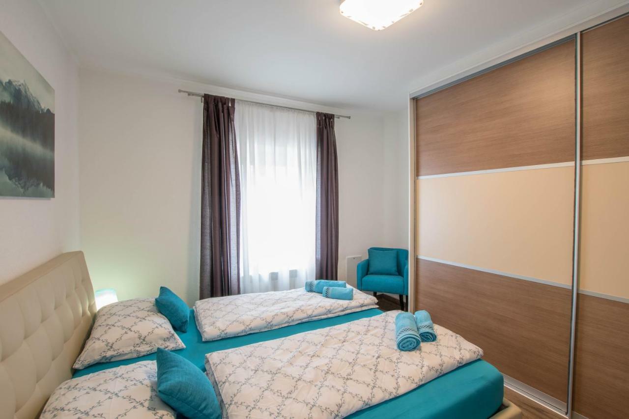 App Prodan Umag Buitenkant foto